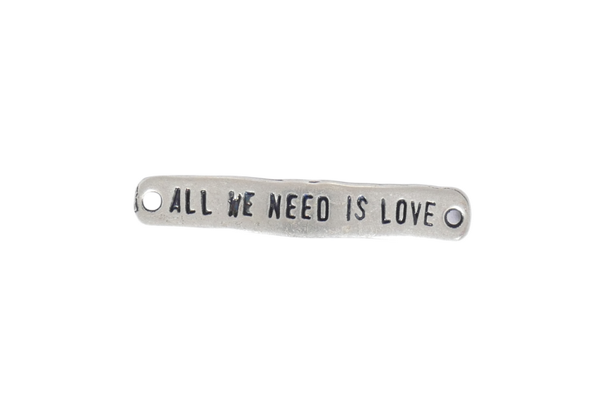 תליון מלבן all we need is love 187